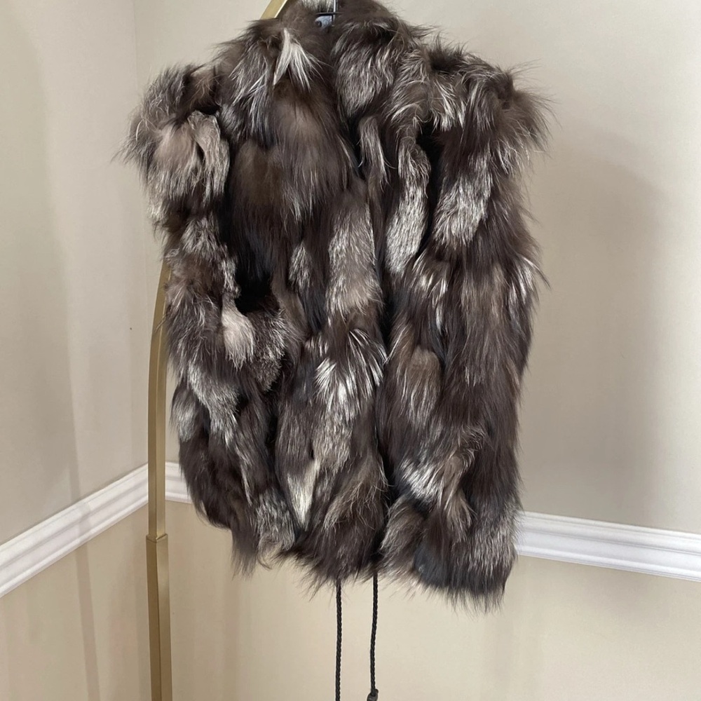 Elegant Faux Fur Vest in Black and Gray